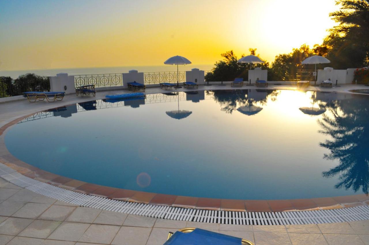 Natalia Apartment B With Panoramic Sea Views Of Agios Gordios Bay Bagian luar foto