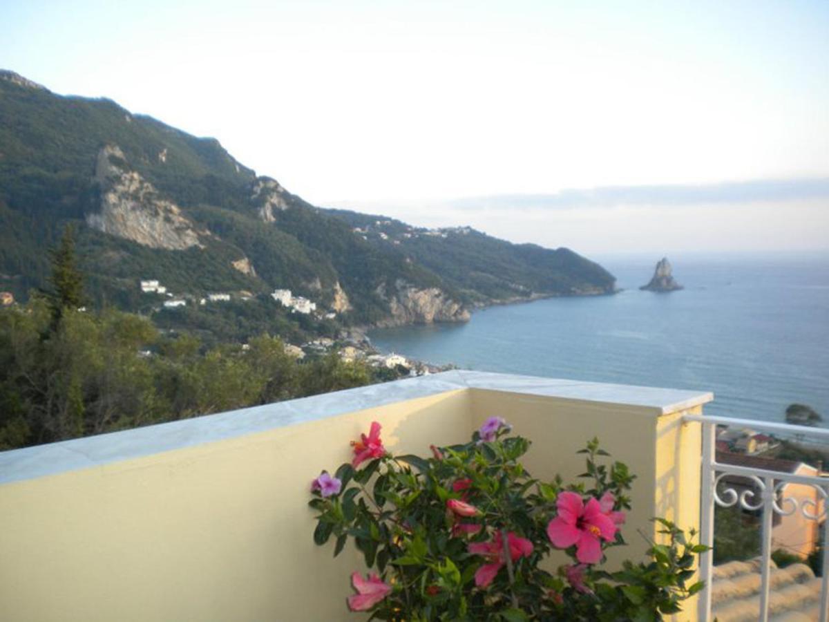 Natalia Apartment B With Panoramic Sea Views Of Agios Gordios Bay Bagian luar foto