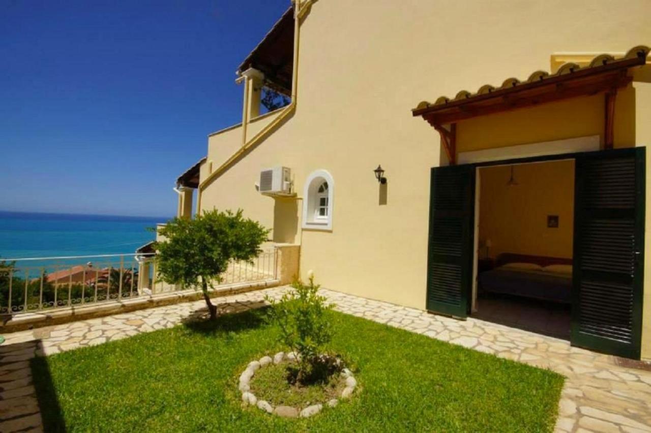 Natalia Apartment B With Panoramic Sea Views Of Agios Gordios Bay Bagian luar foto