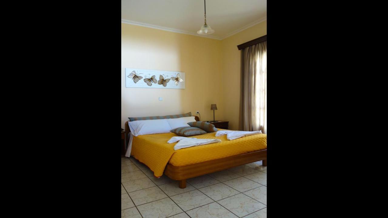 Natalia Apartment B With Panoramic Sea Views Of Agios Gordios Bay Bagian luar foto