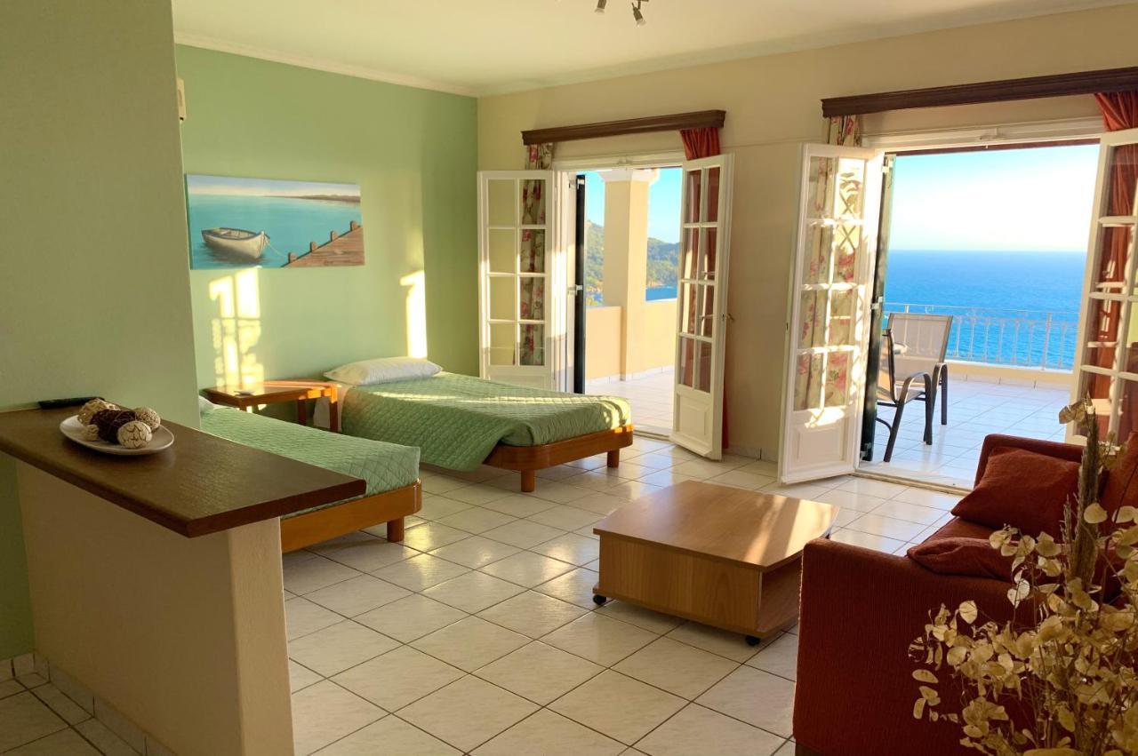 Natalia Apartment B With Panoramic Sea Views Of Agios Gordios Bay Bagian luar foto
