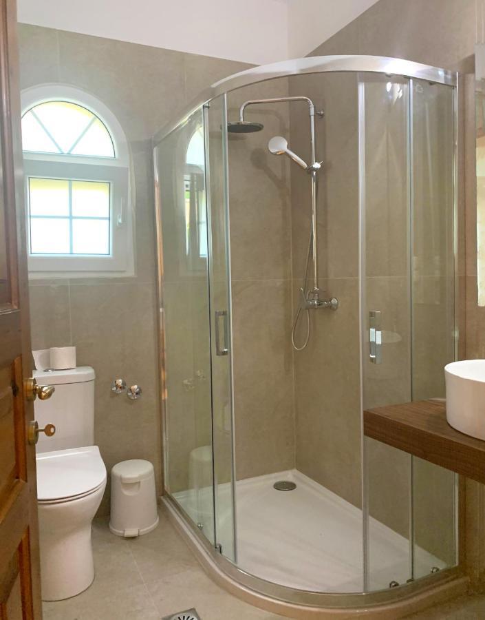 Natalia Apartment B With Panoramic Sea Views Of Agios Gordios Bay Bagian luar foto